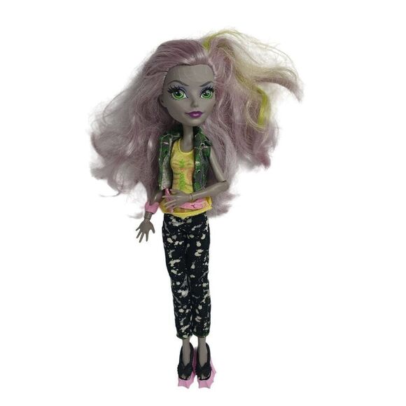 Monster High Doll Ghoulia Yelps 10.5" Doll and Chair Bundle Collectible - Picture 6 of 6